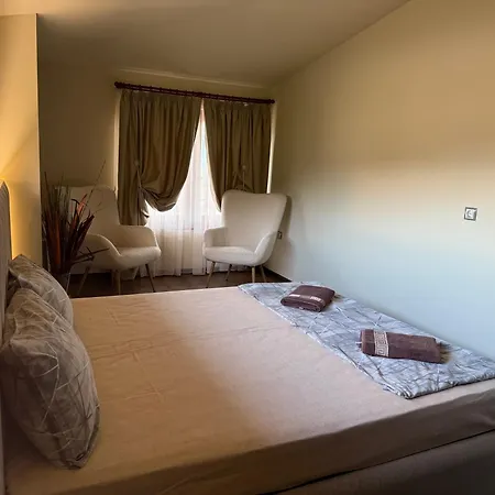 къщата на тати Apartman Garmen