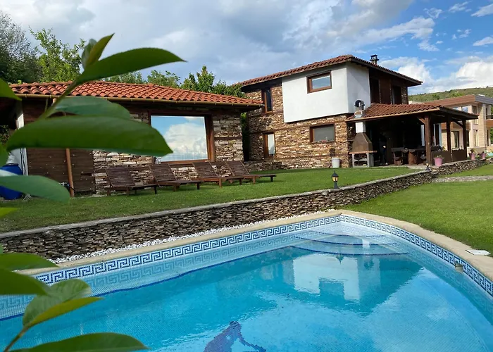 דירה къщата на тати